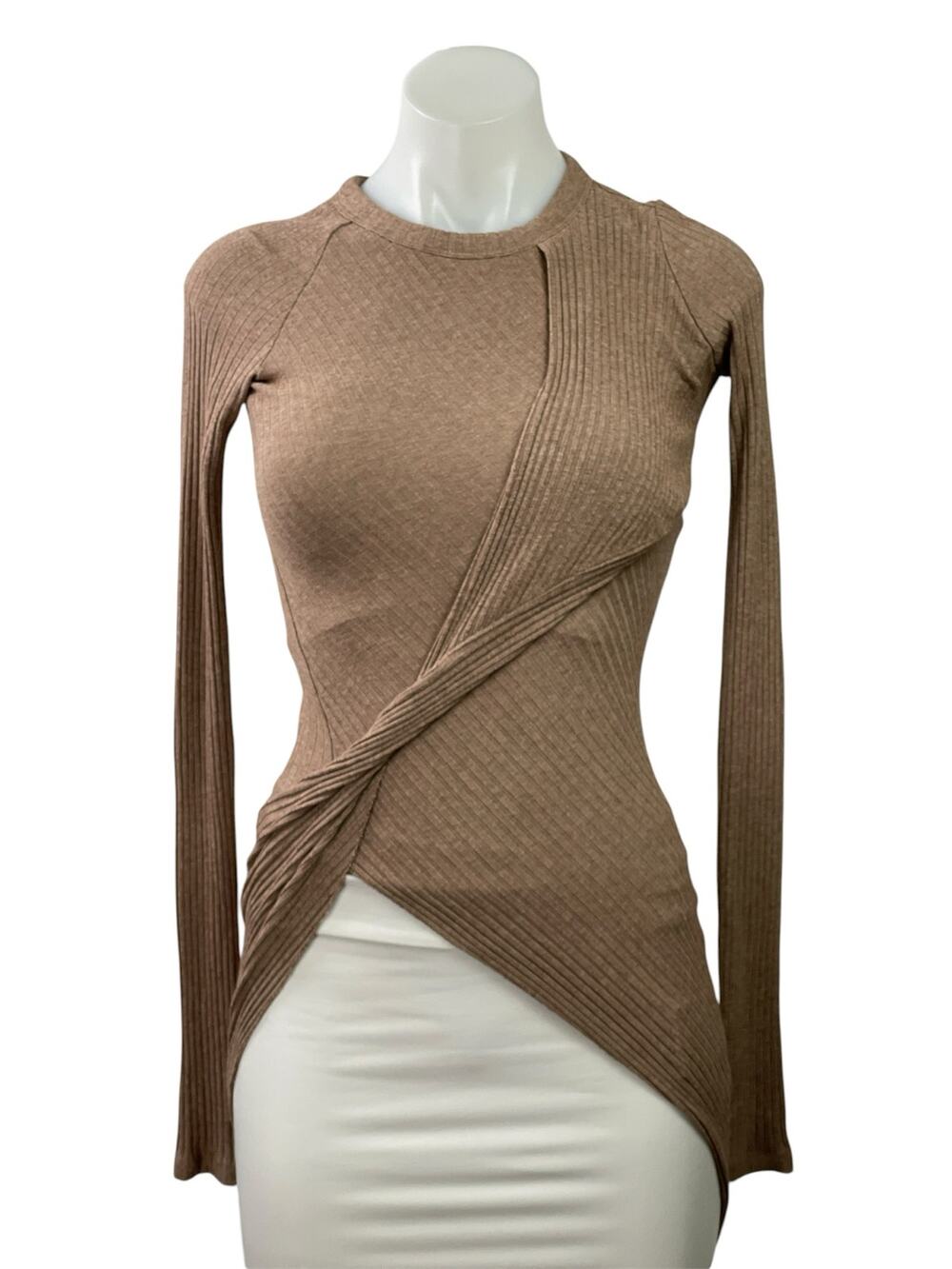 Alix NYC Beige Ribbed Knit Long Sleeve Twist Front Asymmetric Blouse Top Size S